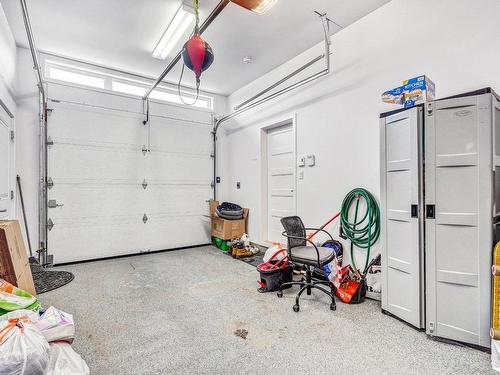 Garage - 48-815 Rue Jean-Deslauriers, Boucherville, QC - Indoor Photo Showing Garage