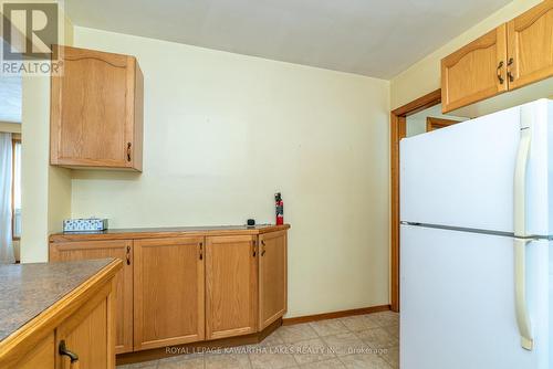 193 Kennedy Bay Rd, Kawartha Lakes, ON - Indoor Photo Showing Kitchen