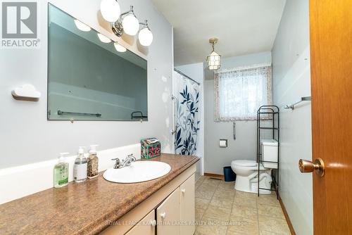 193 Kennedy Bay Road, Kawartha Lakes, ON - Indoor Photo Showing Bathroom