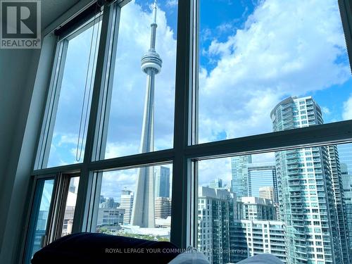 #1513 -208 Queens Quay W, Toronto, ON - Indoor Photo Showing Other Room