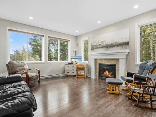 482 Becher Bay Rd, Sooke, BC - Indoor Photo Showing Living Room With Fireplace