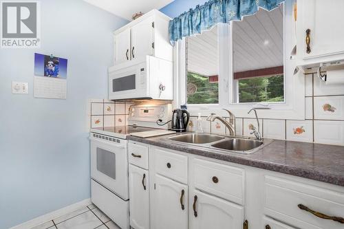 2897 Front Road, Hawkesbury, ON - Indoor Photo Showing Kitchen With Double Sink