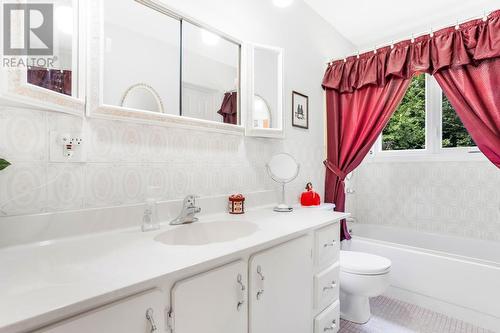 2897 Front Road, Hawkesbury, ON - Indoor Photo Showing Bathroom