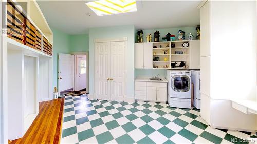 434 Hills Point Road, Oak Bay, NB - Indoor Photo Showing Laundry Room