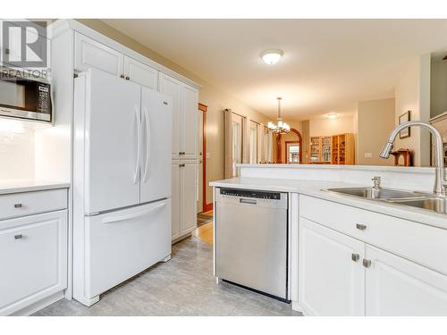 499 Quatsino Boulevard, Kitimat, BC - Indoor Photo Showing Kitchen With Double Sink