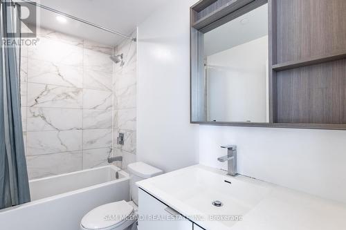 #1012 -4065 Confederation Pkwy, Mississauga, ON - Indoor Photo Showing Bathroom