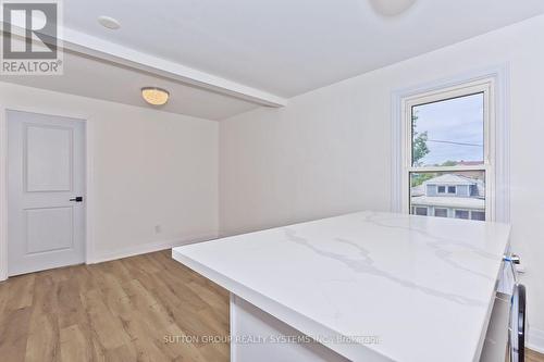 4743 Ryerson Crescent N, Niagara Falls, ON - Indoor Photo Showing Bedroom