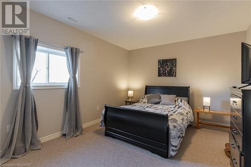30 Lakefield Drive, Kincardine, ON - Indoor Photo Showing Bedroom