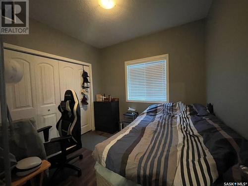 207 1St Avenue W, Kindersley, SK - Indoor Photo Showing Bedroom