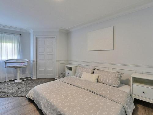 Chambre Ã  coucher principale - 284 Rue De Clèves, Laval (Vimont), QC - Indoor Photo Showing Bedroom