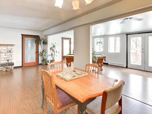 2215 Barbara Ave, Kamloops, BC - Indoor Photo Showing Dining Room
