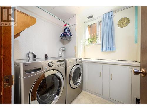 8201 Okanagan Landing Road, Vernon, BC - Indoor Photo Showing Laundry Room