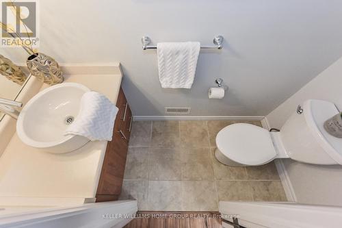 220 - 760 Woodhill Drive, Centre Wellington, ON - Indoor Photo Showing Bathroom