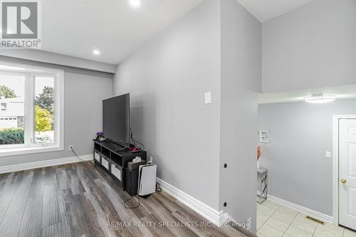 31 Jefferson Rd, Brampton, ON - Indoor Photo Showing Other Room