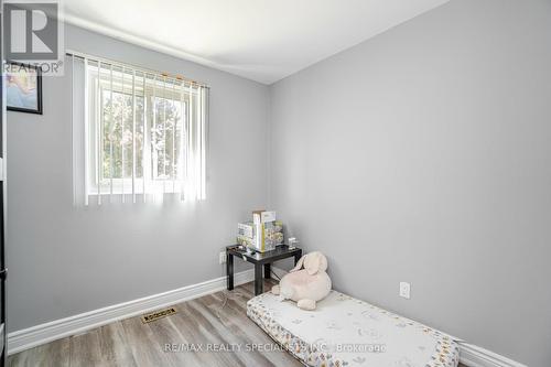 31 Jefferson Rd, Brampton, ON - Indoor Photo Showing Bedroom