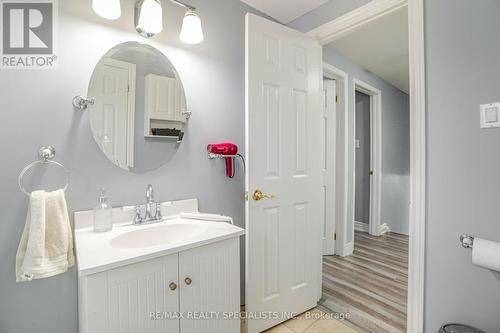 31 Jefferson Road, Brampton, ON - Indoor Photo Showing Bathroom