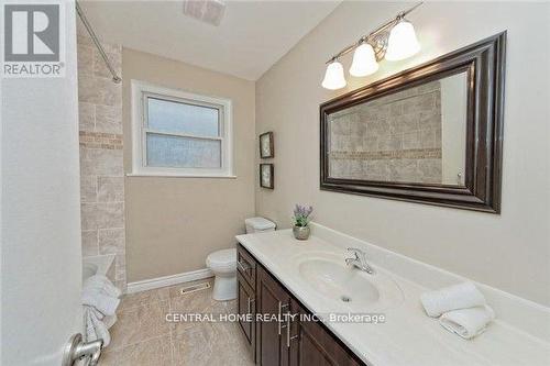 51 Allview Cres, Toronto, ON - Indoor Photo Showing Bathroom