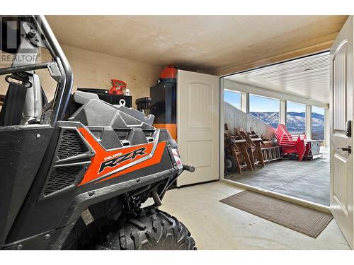 2550 Copperview Drive, Blind Bay, BC - Indoor