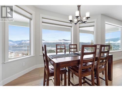2550 Copperview Drive, Blind Bay, BC - Indoor Photo Showing Dining Room