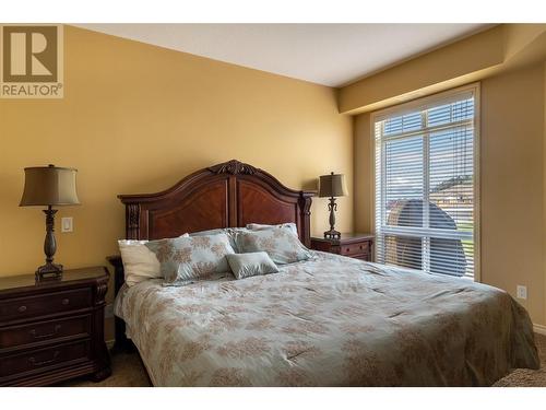3570 Woodsdale Road Unit# 305, Kelowna, BC - Indoor Photo Showing Bedroom