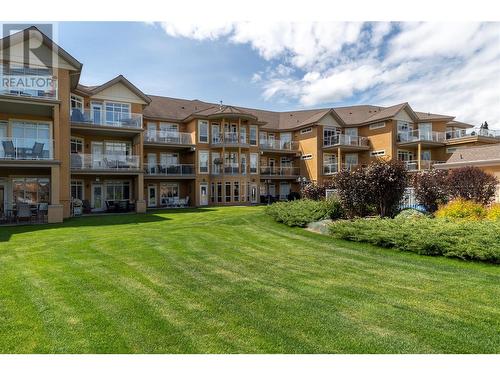 3570 Woodsdale Road Unit# 305, Kelowna, BC - Outdoor With Facade