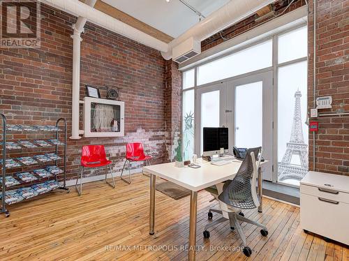 101 - 90 Sherbourne Street, Toronto, ON - Indoor Photo Showing Office