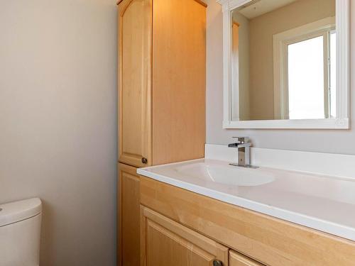 1750 Stayman Road, Kelowna, BC - Indoor Photo Showing Bathroom