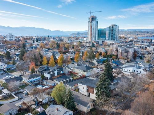 4-794 Martin Avenue, Kelowna, BC - Outdoor With View
