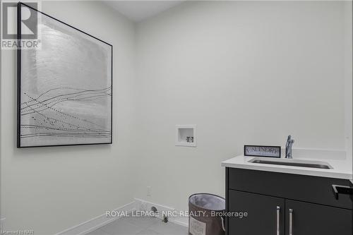 #14 -24 Grapeview Dr, St. Catharines, ON - Indoor