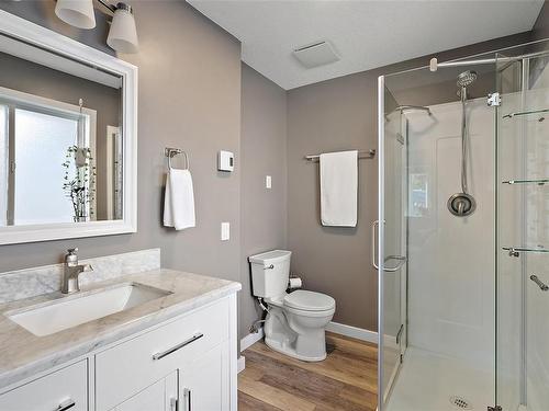 1470 Regent Pl, Cobble Hill, BC - Indoor Photo Showing Bathroom