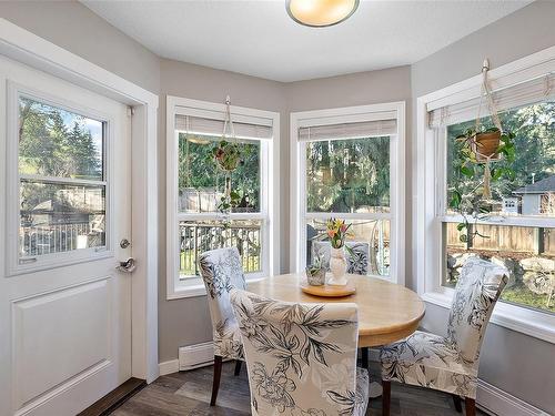 1470 Regent Pl, Cobble Hill, BC - Indoor Photo Showing Dining Room