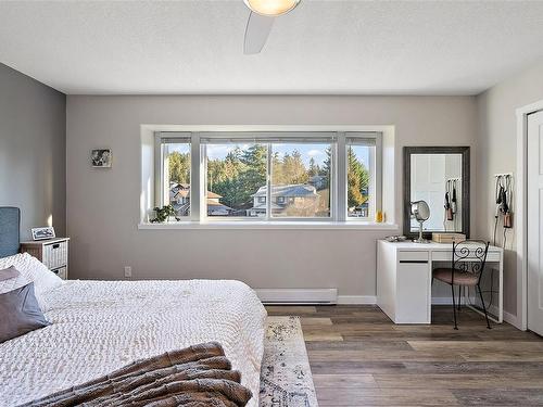 1470 Regent Pl, Cobble Hill, BC - Indoor Photo Showing Bedroom