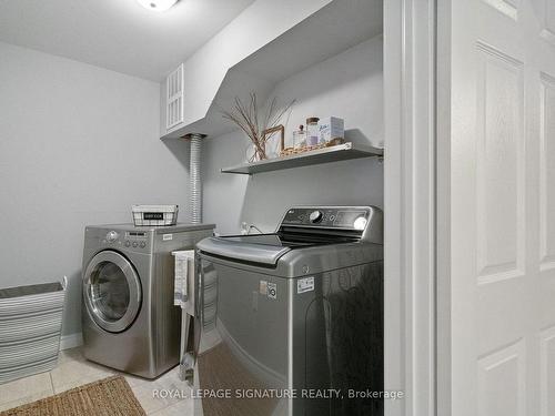 2324 Whistling Springs Cres, Oakville, ON - Indoor Photo Showing Laundry Room
