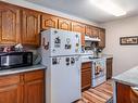 306-1329 Klo Road, Kelowna, BC  - Indoor Photo Showing Kitchen 