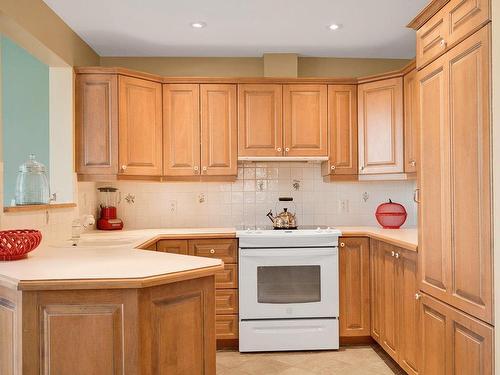 Kitchen - 192 Mtée Victor-Nymark, Saint-Sauveur, QC - Indoor Photo Showing Kitchen