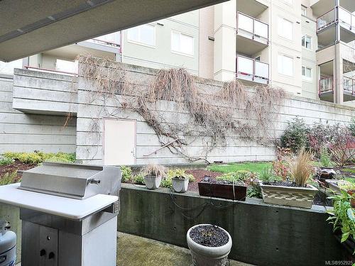 2-33 Songhees Rd Nw, Victoria, BC - Outdoor With Balcony With Exterior