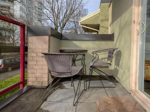 2-33 Songhees Rd Nw, Victoria, BC - Outdoor With Exterior