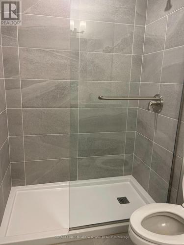 #207 -19B West St N, Kawartha Lakes, ON - Indoor Photo Showing Bathroom