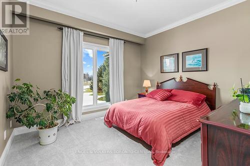 177883 Grey 18 Rd, Georgian Bluffs, ON - Indoor Photo Showing Bedroom