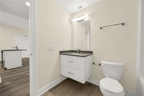 261 King Street E|Unit #303C, Stoney Creek, ON - Indoor Photo Showing Bathroom