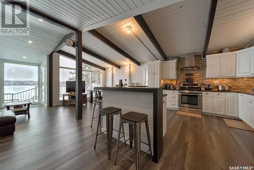 155 Lakeshore Drive, Kannata Valley, SK - Indoor Photo Showing Kitchen With Upgraded Kitchen