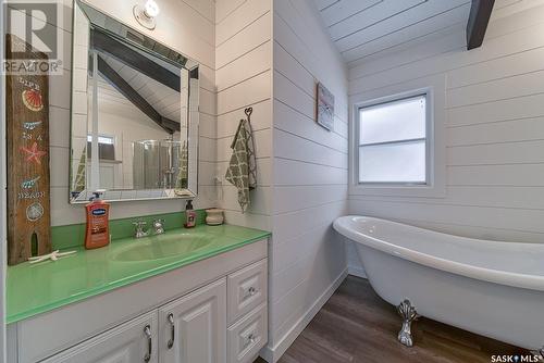 155 Lakeshore Drive, Kannata Valley, SK - Indoor Photo Showing Bathroom