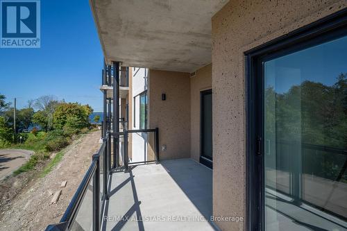 #204 -19A West St N, Kawartha Lakes, ON - Outdoor With Balcony