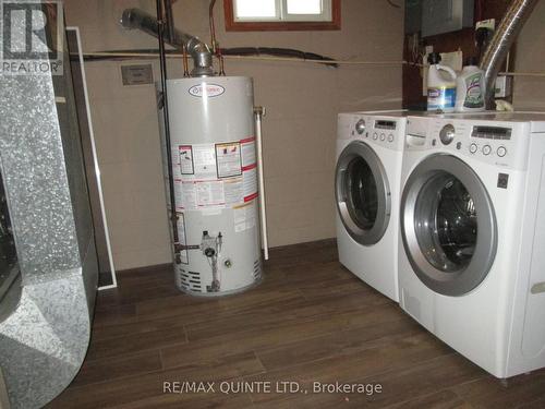 269 Mcgill St, Quinte West, ON - Indoor Photo Showing Laundry Room