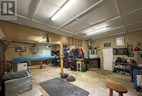 2974 Antelope Tr, Smith-Ennismore-Lakefield, ON - Indoor Photo Showing Garage