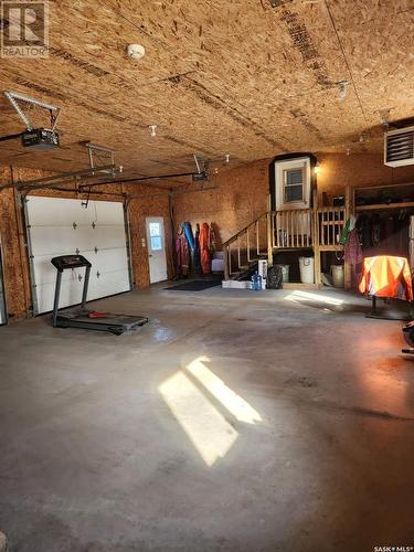 314 Railway Avenue, Carnduff, SK - Indoor Photo Showing Garage