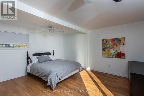 43 & 45 Clifford Street, Quinte West, ON - Indoor Photo Showing Bedroom