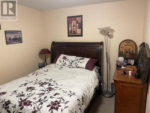 1175-1179 Raymer Avenue, Kelowna, BC - Indoor Photo Showing Bedroom