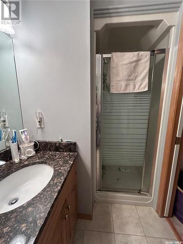 758 Sun Valley Drive, Estevan, SK - Indoor Photo Showing Bathroom