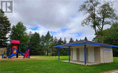 Lovely park space for the family - 49 Queen Street E, Hepworth, ON - Outdoor